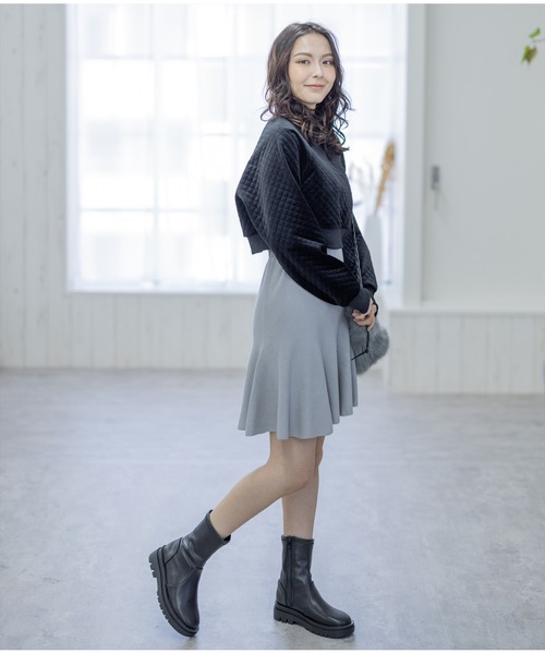 clear（クリア）の「フレアニットミニスカート[セットアップ可能]（スカート・レディース・ブラック/グレー/アイボリー・F）」の21枚目の写真