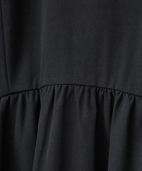 CLANE(クラネ)の「CLANE/クラネ/TIERED ONE PIECE(ワンピース・メンズ・ベージュ/グリーン/ブラック・1)」の15枚目の写真