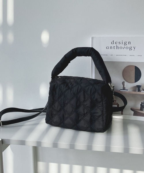 AS KNOW AS plus（アズノゥアズプラス）の「♪ピコ キルティングバッグ（ハンドバッグ・レディース・アイボリー/カーキ/ブラック・FREE）」の3枚目の写真