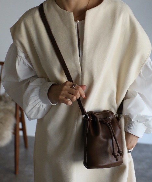 ap retro（アプレトロ）の「巾着ミニショルダーバッグ（ショルダーバッグ・レディース・ブラック/ブラウン/ホワイト・FREE）」の3枚目の写真