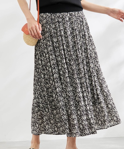 ROPE' PICNIC(ロペピクニック)の「着丈が選べるエアリープリーツスカート(スカート・レディース・ブラック/ダークブラウン/ベージュ/ネイビー/イエロー/ベージュ系その他2/ホワイト系その他/サックスブルー/ホワイト系その他5/ブラック系その他/ブラック系その他2/ブルー系その他6/ブラック系その他3/ベージュ系その他/ピンク/ホワイト系その他2/チャコールグレー・36/38)」の6枚目の写真