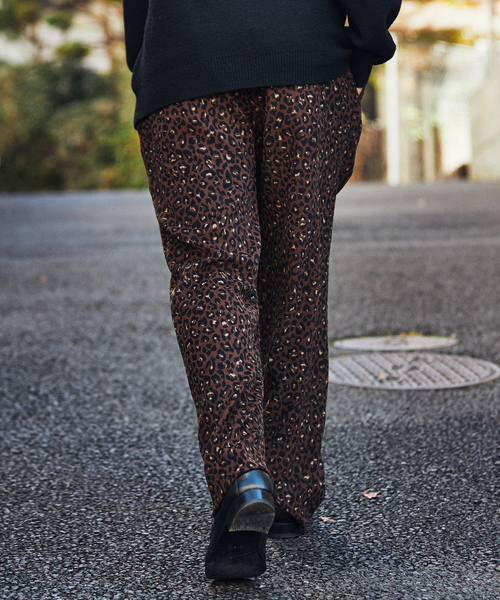 EDIFICE LA BOUCLE（エディフィスラブークル）の「【LA BOUCLE / ラブークル】1タック イージーパンツ（ブラッシュド パターン）（その他パンツ・メンズ・グリーン/ブラウン/ブラック系その他/ブラック・3/1/2）」の11枚目の写真