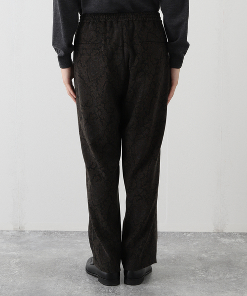 EDIFICE LA BOUCLE（エディフィスラブークル）の「【LA BOUCLE / ラブークル】1タック イージーパンツ（ブラッシュド パターン）（その他パンツ・メンズ・グリーン/ブラウン/ブラック系その他/ブラック・3/1/2）」の18枚目の写真