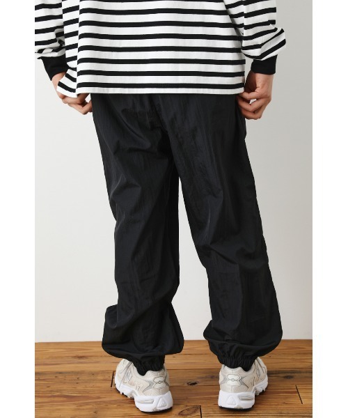 RODEO CROWNS WIDE BOWL(ロデオクラウンズワイドボウル)の「SHARE EASY TRACK PANTS(その他パンツ・レディース・ブルー/ブラック/パープル/グリーン・MEDIUM/LARGE)」の5枚目の写真
