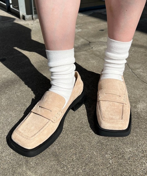 CIAOPANIC（チャオパニック）の「スクエアボリュームローファー（ローファー・レディース・ブラック/ベージュ・LARGE/SMALL/MEDIUM）」の2枚目の写真