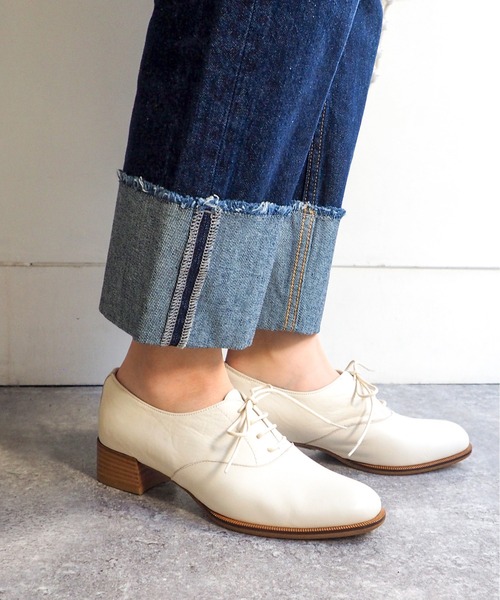 apres（アプレ）の「防水｜レースアップシューズ　8650419（ドレスシューズ・レディース・ブラック/ベージュ/ホワイト・23.5cm/24.5cm/24.0cm/23.0cm/22.5cm）」の2枚目の写真
