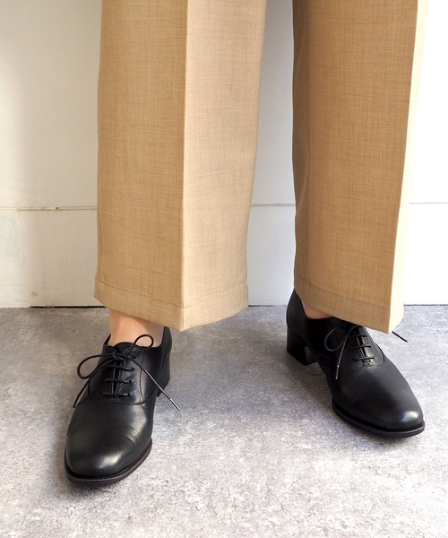 apres（アプレ）の「防水｜レースアップシューズ　8650419（ドレスシューズ・レディース・ブラック/ベージュ/ホワイト・23.5cm/24.5cm/24.0cm/23.0cm/22.5cm）」の3枚目の写真