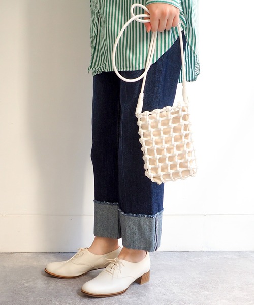 apres（アプレ）の「防水｜レースアップシューズ　8650419（ドレスシューズ・レディース・ブラック/ベージュ/ホワイト・23.5cm/24.5cm/24.0cm/23.0cm/22.5cm）」の5枚目の写真