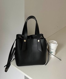 CAPRICIEUX LE'MAGE（カプリシューレマージュ）の「センターシームポーチ付バッグ（ハンドバッグ・レディース）」