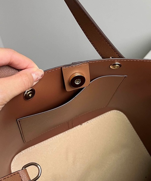 CAPRICIEUX LE'MAGE(カプリシューレマージュ)の「センターシームポーチ付バッグ(ハンドバッグ・レディース・モカ/ブラック/オフホワイト・FREE)」の18枚目の写真