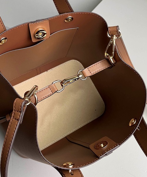 CAPRICIEUX LE'MAGE(カプリシューレマージュ)の「センターシームポーチ付バッグ(ハンドバッグ・レディース・モカ/ブラック/オフホワイト・FREE)」の21枚目の写真