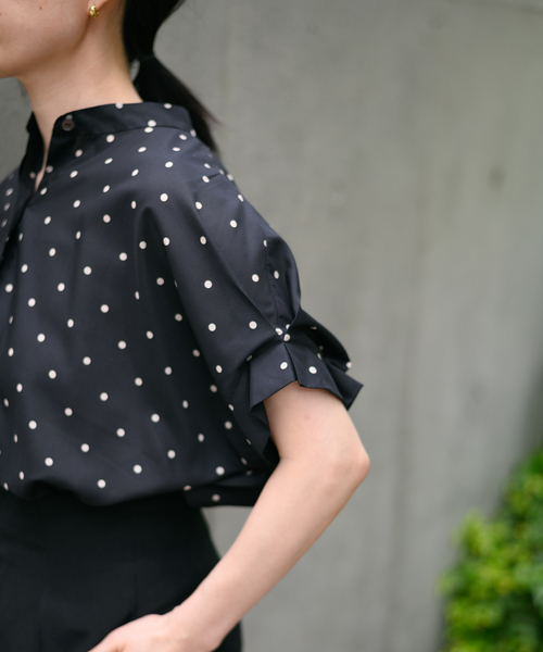 journal standard L'essage（ジャーナルスタンダードレサージュ）の「《追加》タックスリーブシャツ（シャツ/ブラウス・レディース・コバルトブルー/クリアブルー/ブラック系その他/ブラウン/ホワイト系その他・FREE）」の11枚目の写真