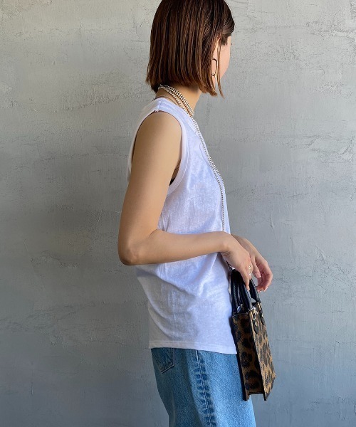 HANES（ヘインズ）の「[HANES/ヘインズ] UNDIES リサイクルコットン ノースリーブTシャツ（Tシャツ/カットソー・レディース・ホワイト/ブラック・F）」の13枚目の写真
