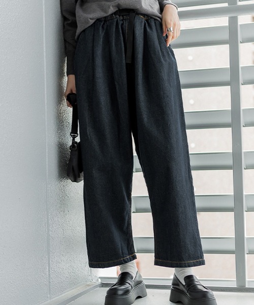 atONE(アットワン)の「atONE 前バックルバルーンデニムパンツ(デニムパンツ・レディース・ネイビー/ブルー/ワンウォッシュ・LL/4L/L/3L/M)」の3枚目の写真