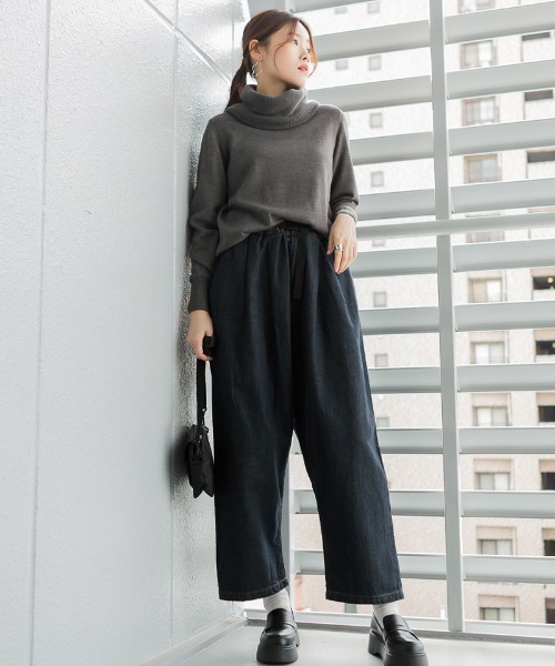 atONE(アットワン)の「atONE 前バックルバルーンデニムパンツ(デニムパンツ・レディース・ネイビー/ブルー/ワンウォッシュ・LL/4L/L/3L/M)」の17枚目の写真