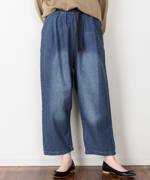 atONE(アットワン)の「atONE 前バックルバルーンデニムパンツ(デニムパンツ・レディース・ネイビー/ブルー/ワンウォッシュ・LL/4L/L/3L/M)」の8枚目の写真