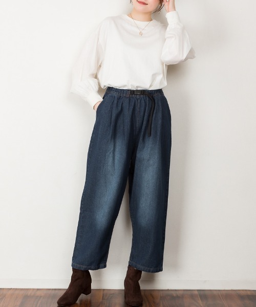 atONE(アットワン)の「atONE 前バックルバルーンデニムパンツ(デニムパンツ・レディース・ネイビー/ブルー/ワンウォッシュ・LL/4L/L/3L/M)」の5枚目の写真