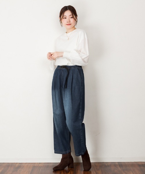 atONE(アットワン)の「atONE 前バックルバルーンデニムパンツ(デニムパンツ・レディース・ネイビー/ブルー/ワンウォッシュ・LL/4L/L/3L/M)」の6枚目の写真