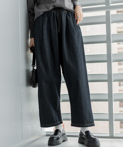 atONE(アットワン)の「atONE 前バックルバルーンデニムパンツ(デニムパンツ・レディース・ネイビー/ブルー/ワンウォッシュ・LL/4L/L/3L/M)」の15枚目の写真