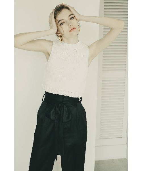 Soir,5 COCOTTE PARIS(ソワールイブニングココットパリ)の「ハイウエストサテンパンツ(その他パンツ・レディース・ブラック/キャメル・SMALL/MEDIUM)」の4枚目の写真