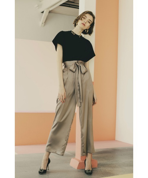 Soir,5 COCOTTE PARIS(ソワールイブニングココットパリ)の「ハイウエストサテンパンツ(その他パンツ・レディース・ブラック/キャメル・SMALL/MEDIUM)」の6枚目の写真