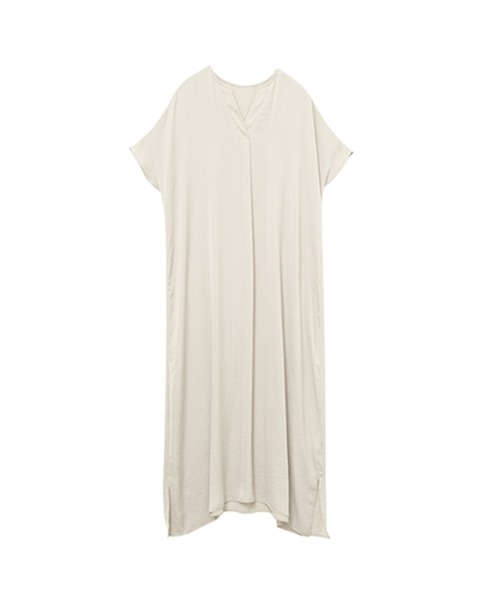 for/c(フォーシー)の「スリットネックワンピース【サスティナブル】(ワンピース・レディース・ラベンダー/ブラック/ライトグリーン/ライトベージュ・M/LL/L)」の8枚目の写真