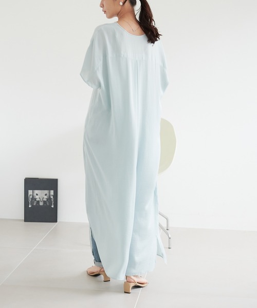 for/c(フォーシー)の「スリットネックワンピース【サスティナブル】(ワンピース・レディース・ラベンダー/ブラック/ライトグリーン/ライトベージュ・M/LL/L)」の21枚目の写真