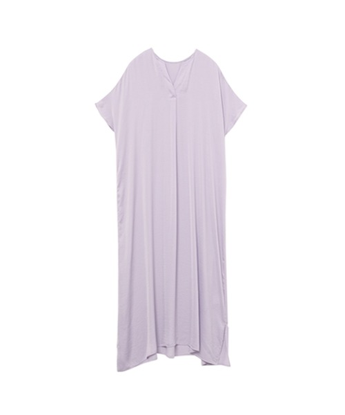 for/c(フォーシー)の「スリットネックワンピース【サスティナブル】(ワンピース・レディース・ラベンダー/ブラック/ライトグリーン/ライトベージュ・M/LL/L)」の11枚目の写真