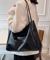 大人可愛いさ漂う。フェイクレザー大容量トートバック