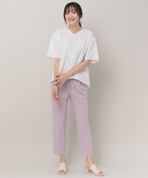 Elura(エルーラ)の「シボ感ペプラムブラウス(シャツ/ブラウス・レディース・ホワイト/ブラック・MEDIUM/LARGE)」の13枚目の写真