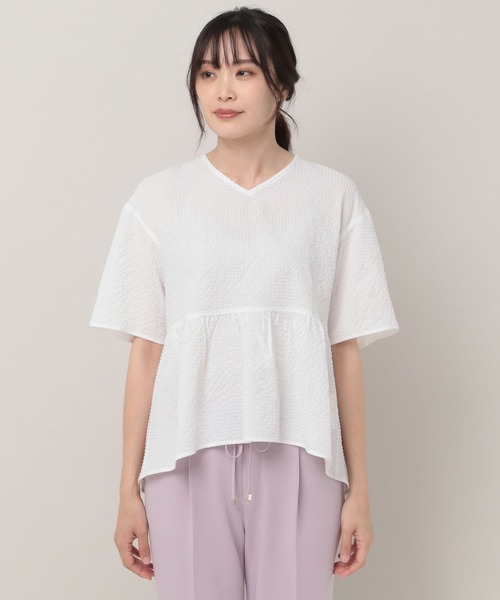 Elura(エルーラ)の「シボ感ペプラムブラウス(シャツ/ブラウス・レディース・ホワイト/ブラック・MEDIUM/LARGE)」の7枚目の写真