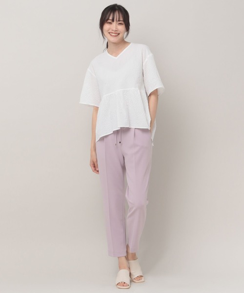 Elura(エルーラ)の「シボ感ペプラムブラウス(シャツ/ブラウス・レディース・ホワイト/ブラック・MEDIUM/LARGE)」の11枚目の写真