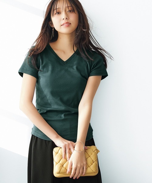 nissen(ニッセン)の「UVカット綿100%フライス素材Vネック半袖Tシャツ(Tシャツ/カットソー・レディース・ライトイエロー/ローズ/ミント/グリーン/ブルー/グレイッシュベージュ/ブラック/ピンク/オフホワイト・M/L/S/LL)」の18枚目の写真