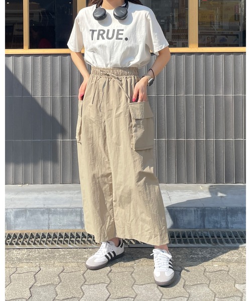 LE MORE（リモア）の「ナイロンポケットカーゴスカート（スカート・レディース・ベージュ/カーキ/ブラック・FREE）」の6枚目の写真