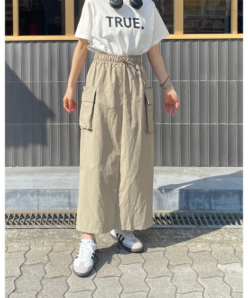 LE MORE（リモア）の「ナイロンポケットカーゴスカート（スカート・レディース・ベージュ/カーキ/ブラック・FREE）」の13枚目の写真