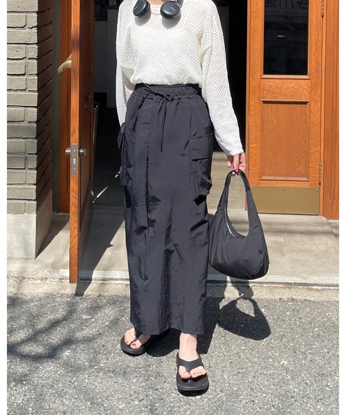 LE MORE（リモア）の「ナイロンポケットカーゴスカート（スカート・レディース・ベージュ/カーキ/ブラック・FREE）」の5枚目の写真