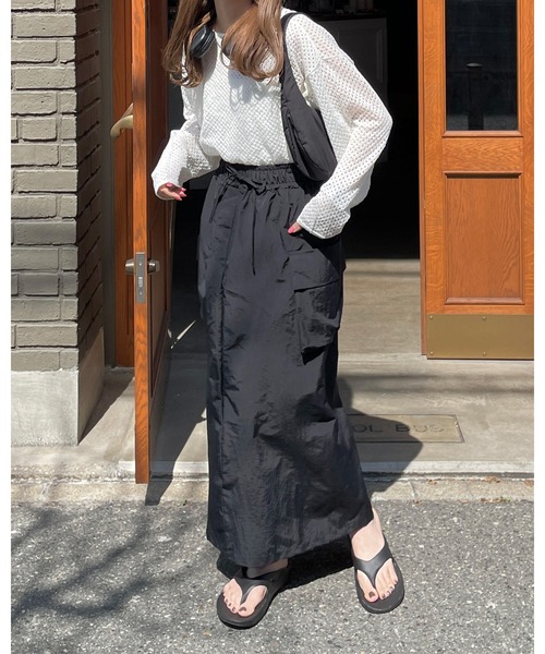 LE MORE（リモア）の「ナイロンポケットカーゴスカート（スカート・レディース・ベージュ/カーキ/ブラック・FREE）」の12枚目の写真