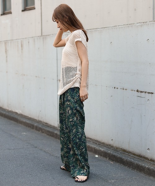 COLONY 2139（コロニートゥーワンスリーナイン）の「ボタニカルワイド