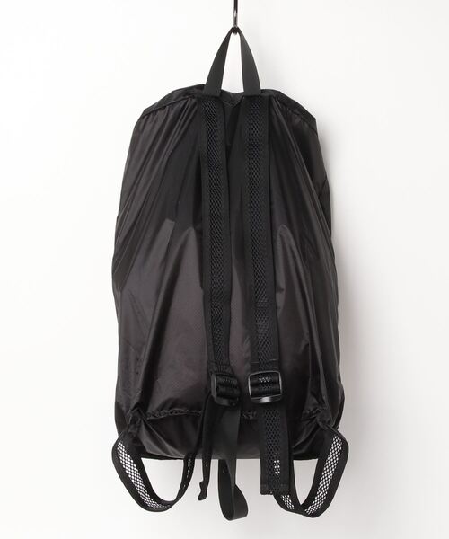 BURLAP OUTFITTER（バーラップアウトフィッター）の「FOLDING DAY PACK（バックパック/リュック・メンズ・ベージュ/ブラック・FREE）」の3枚目の写真