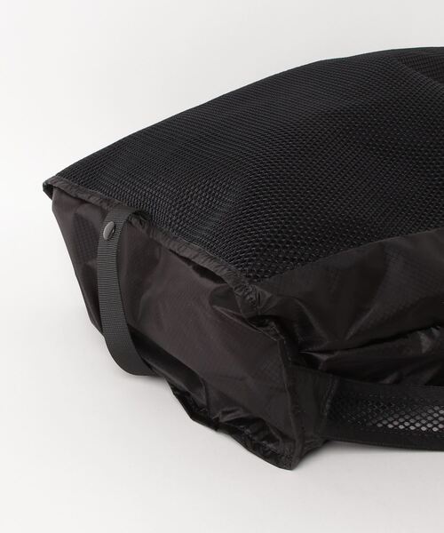 BURLAP OUTFITTER（バーラップアウトフィッター）の「FOLDING DAY PACK（バックパック/リュック・メンズ・ベージュ/ブラック・FREE）」の4枚目の写真