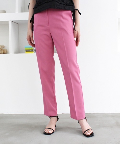 MODE ROBE(モードローブ)の「テーパードパンツ(スラックス・レディース・ホワイト/ピンク/ベージュ/ブラック・M/L/S)」の4枚目の写真