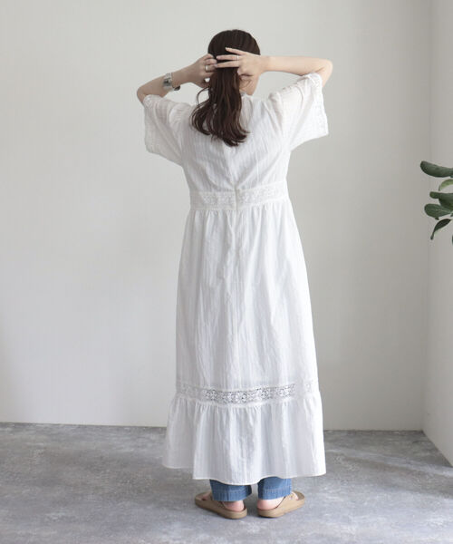 fredy emue（フレディエミュ）の「VINTAGE風レースワンピース（ワンピース・レディース・レッド/ブラック/オフホワイト・38/36）」の5枚目の写真