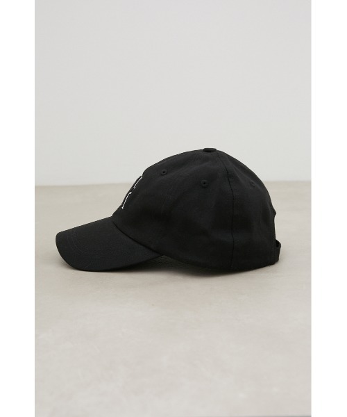AZUL by moussy(アズールバイマウジー)の「フロントロゴキャップ(キャップ・レディース・ブラック/アイボリー・FREE)」の12枚目の写真