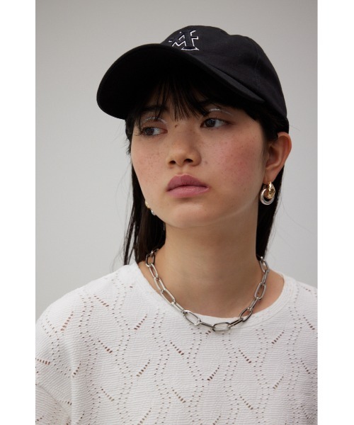 AZUL by moussy(アズールバイマウジー)の「フロントロゴキャップ(キャップ・レディース・ブラック/アイボリー・FREE)」の17枚目の写真