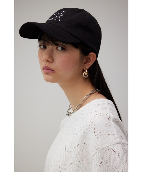 AZUL by moussy(アズールバイマウジー)の「フロントロゴキャップ(キャップ・レディース・ブラック/アイボリー・FREE)」の18枚目の写真
