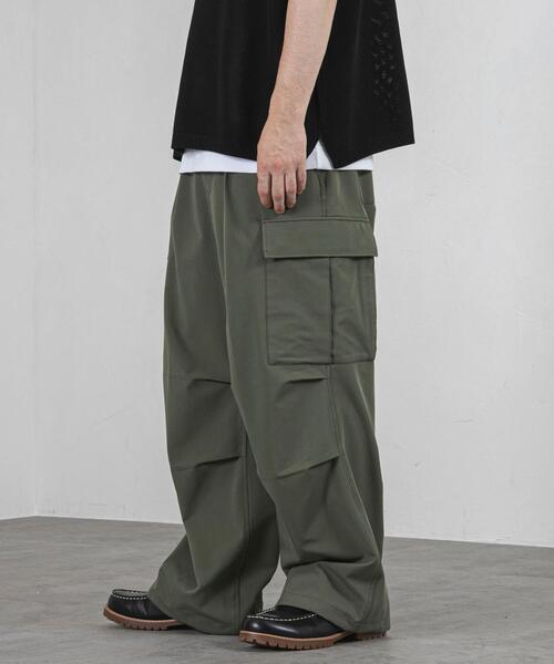coen（コーエン）の「タックワイドスラックスカーゴパンツ（カーゴパンツ・メンズ・オフホワイト/ブラック/オリーブ・L/M/S）」の4枚目の写真
