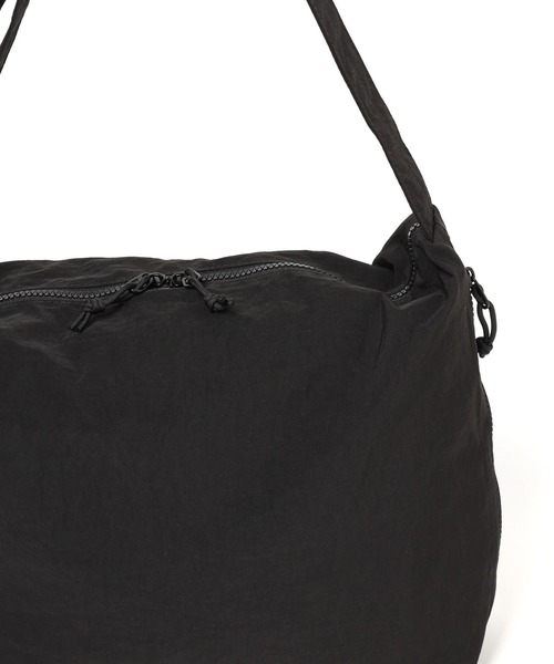 GLOBAL WORK（グローバルワーク）の「撥水ライトショルダーS/909338（ショルダーバッグ・メンズ・ブラック/ホワイト/グリーン/グレー/ライトブルー/ベージュ/ライトグレー/オフホワイト・FREE）」の12枚目の写真