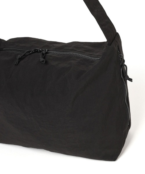 GLOBAL WORK（グローバルワーク）の「撥水ライトショルダーS/909338（ショルダーバッグ・メンズ・ブラック/ホワイト/グリーン/グレー/ライトブルー/ベージュ/ライトグレー/オフホワイト・FREE）」の13枚目の写真