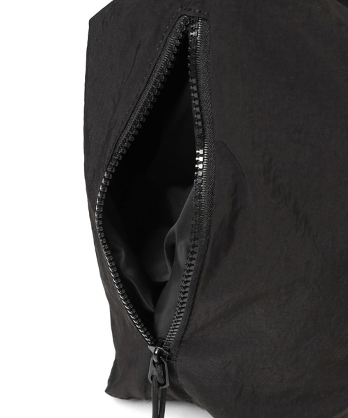 GLOBAL WORK（グローバルワーク）の「撥水ライトショルダーS/909338（ショルダーバッグ・メンズ・ブラック/ホワイト/グリーン/グレー/ライトブルー/ベージュ/ライトグレー/オフホワイト・FREE）」の17枚目の写真