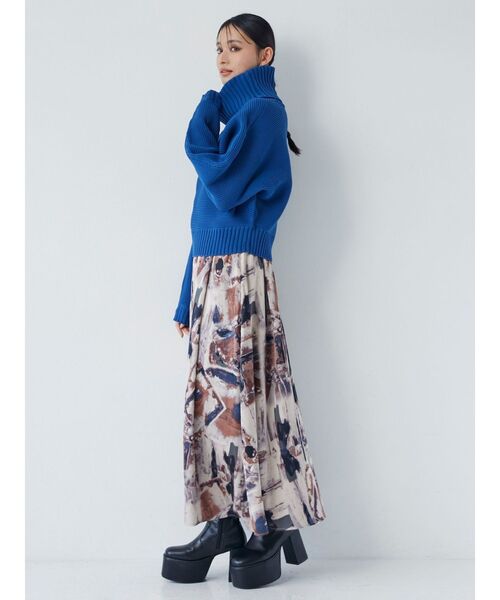 MURUA（ムルーア）の「BIGタートルニットプルオーバー（ニット/セーター・レディース・モカ/グリーン/アイボリー/ブルー・FREE）」の11枚目の写真